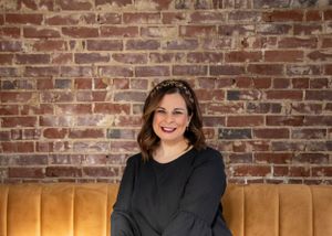 portrait branding lifestyle session cincinnati ohio with emily lupton photography. quick, reliable, great quality images studio head shots