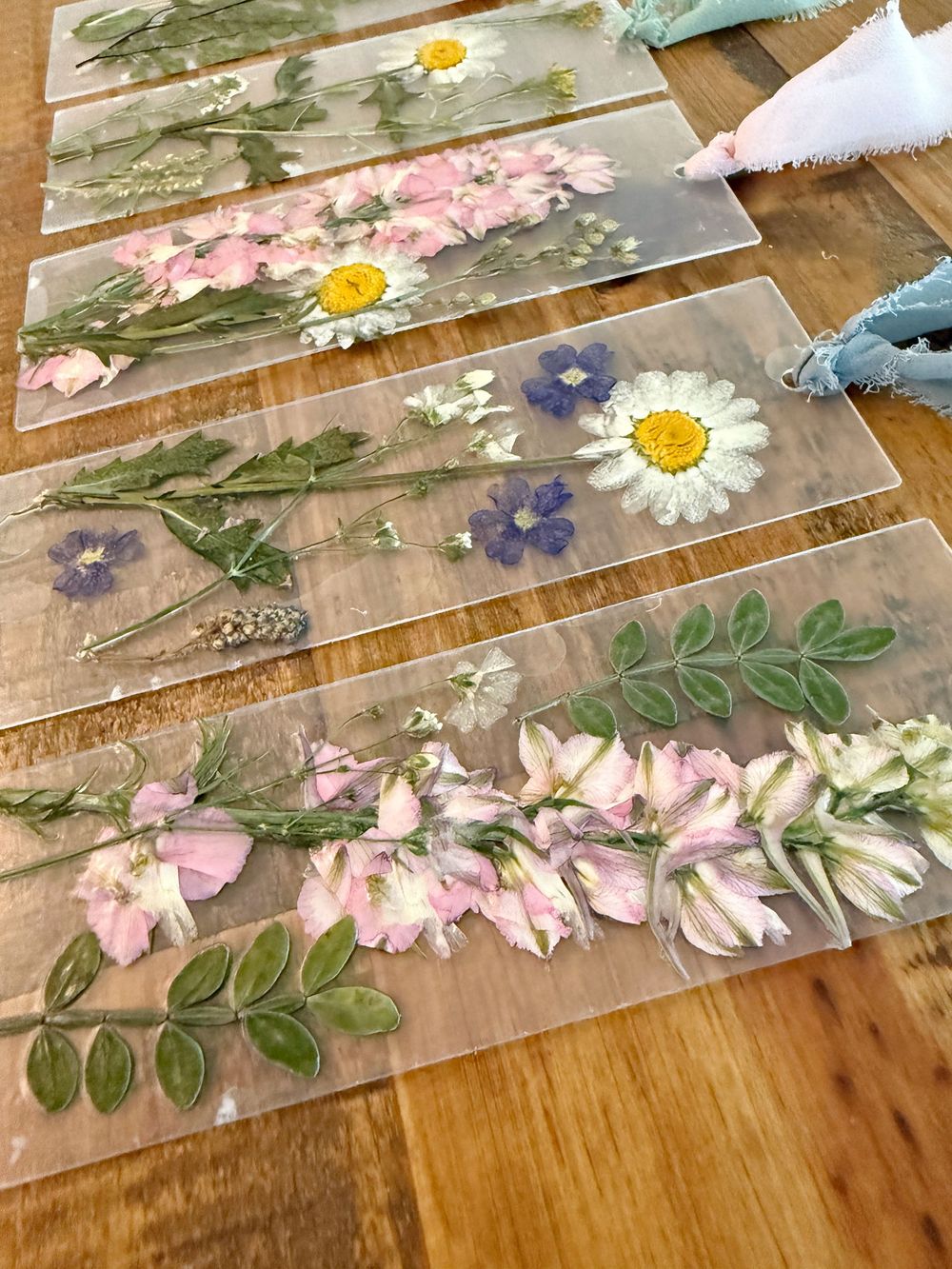 dried flower bookmarks