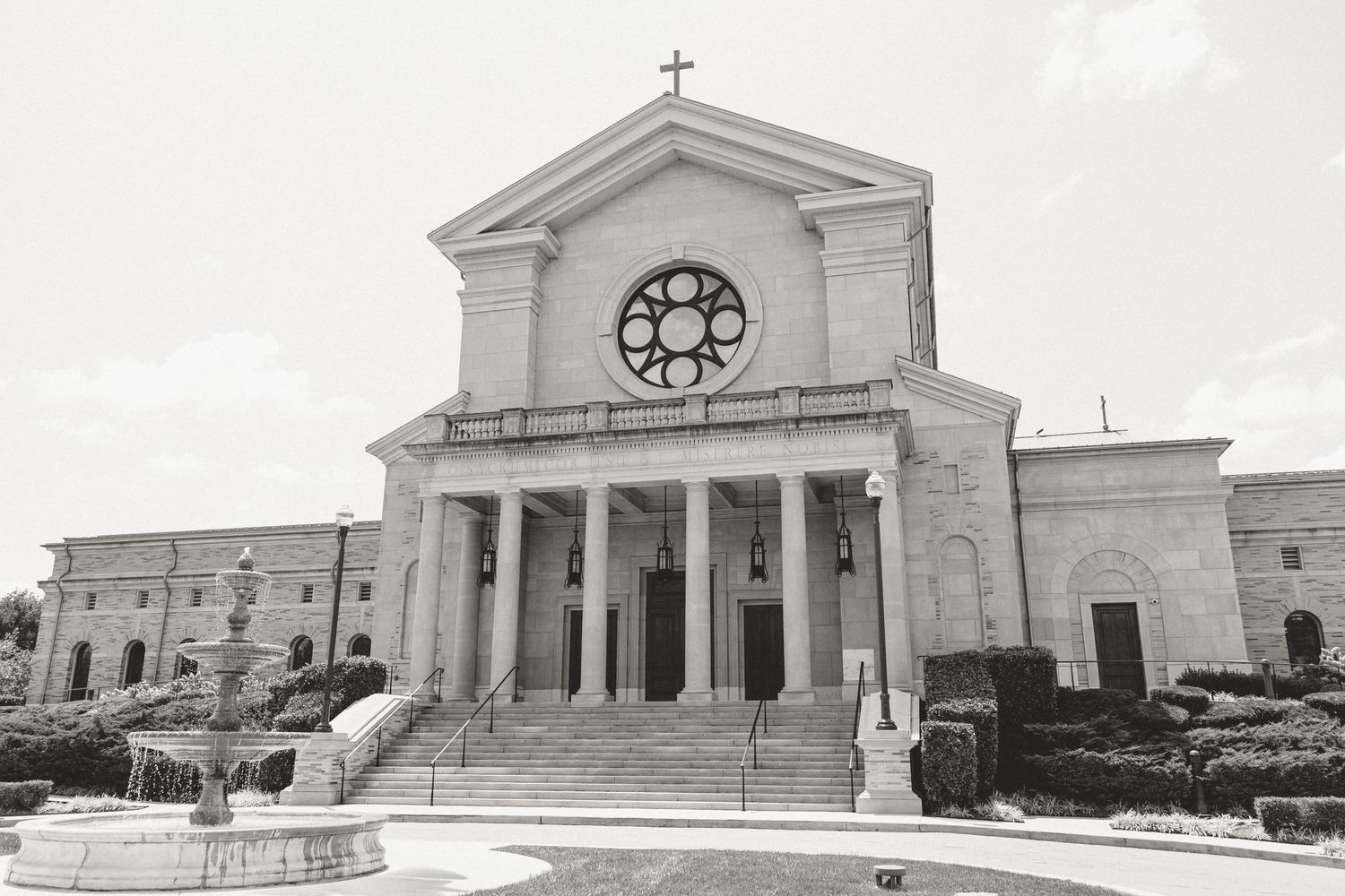 Sacred Heart Cathedral exterior, historic Knoxville TN Catholic wedding venue photography by Allie Krauser Digitals