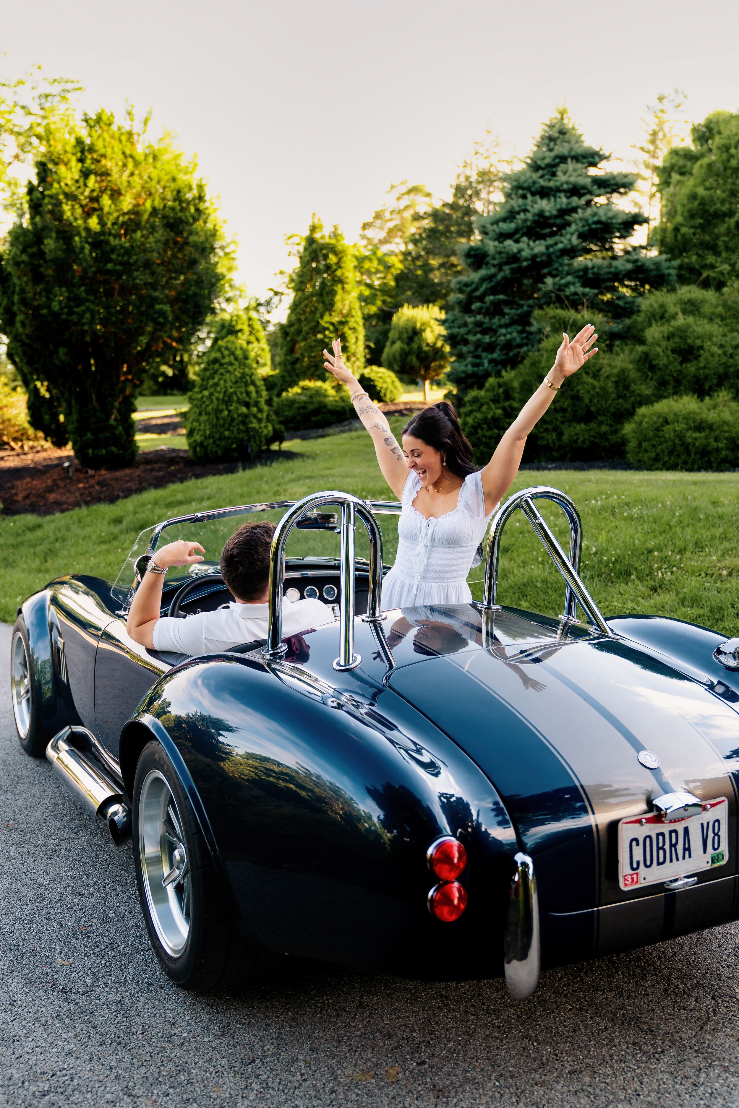 Engagement in Mariemount Ohio, Cincinnati Ohio wedding and engagement photograoher