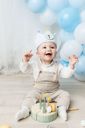 Amy Gray Photography | Newborn, Cake smash, Headshots, Couple, Children, maternity & Family Photographer in Ayr and Girvan