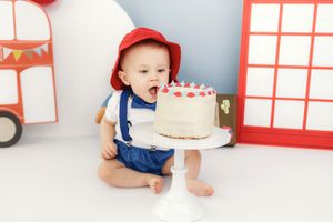 Amy Gray Photography | Newborn, Cake smash, Headshots, Couple, Children, maternity & Family Photographer in Ayr and Girvan