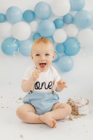 Amy Gray Photography | Newborn, Cake smash, Headshots, Couple, Children, maternity & Family Photographer in Ayr and Girvan