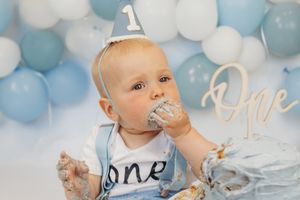Amy Gray Photography | Newborn, Cake smash, Headshots, Couple, Children, maternity & Family Photographer in Ayr and Girvan