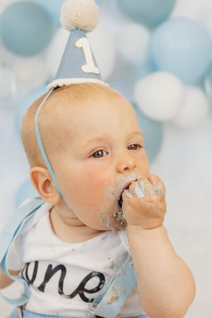 Amy Gray Photography | Newborn, Cake smash, Headshots, Couple, Children, maternity & Family Photographer in Ayr and Girvan