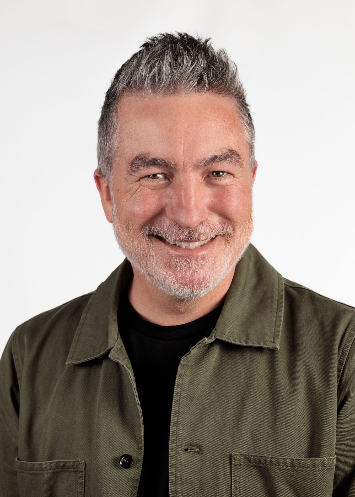 Dai Henwood portrait. Professional photo. NZ comedian. Headshot. Catherine Lundin Photography. Headshot of Dai Henwood. 7 days. Lego masters
