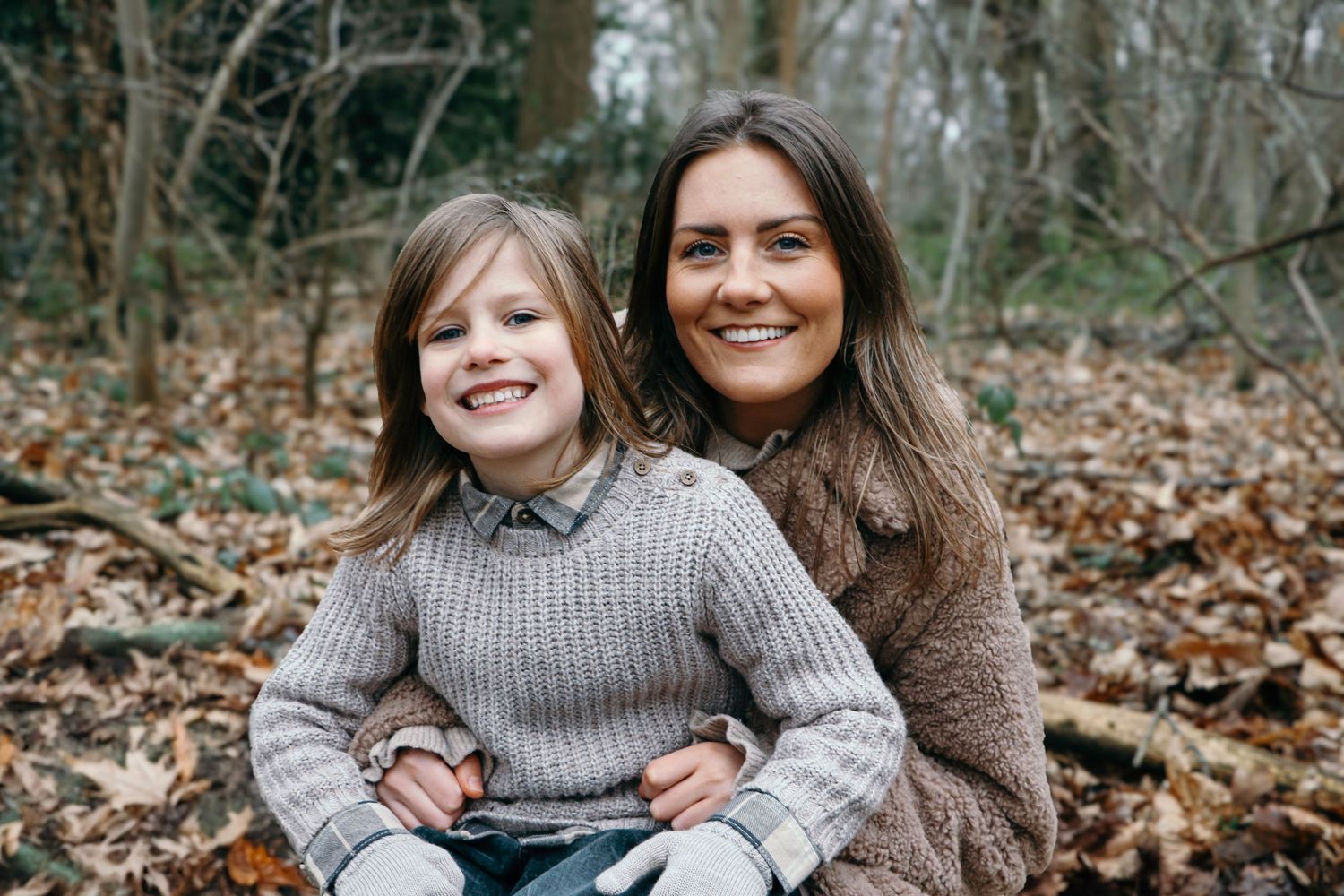Family Portrait Session, Mothers Day Portrait Session. Portrait of young boys and mummy, outdoor portrait shoot. Woodland, natural.