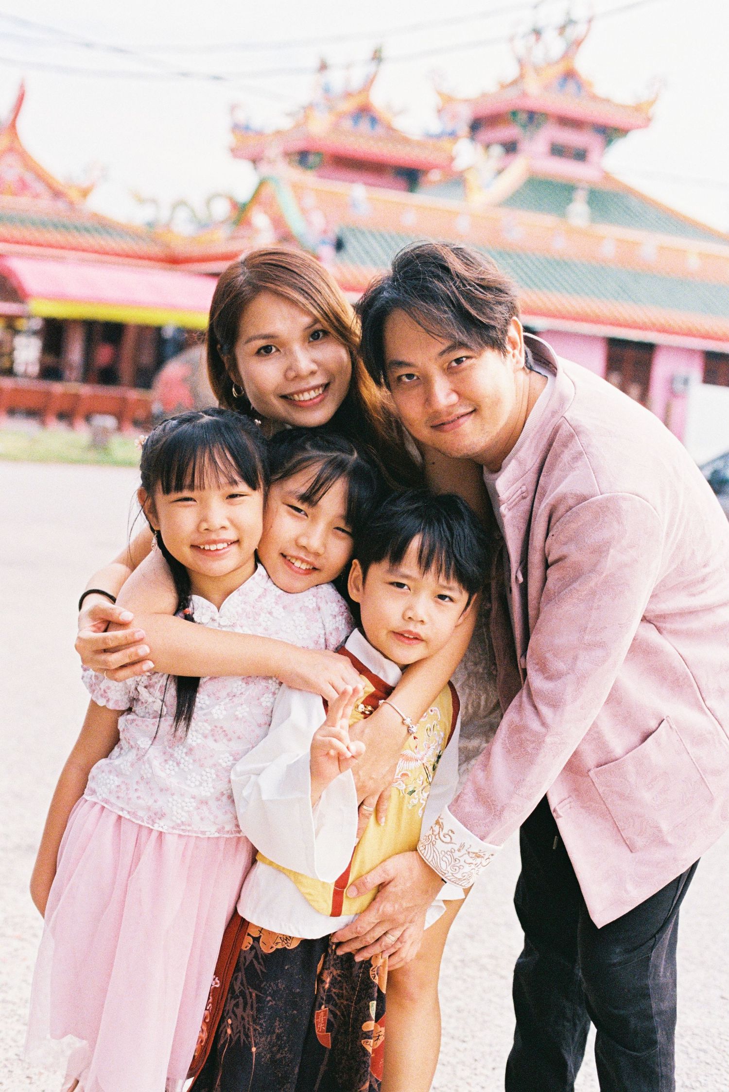 Family shoot by HoidianNg Photography