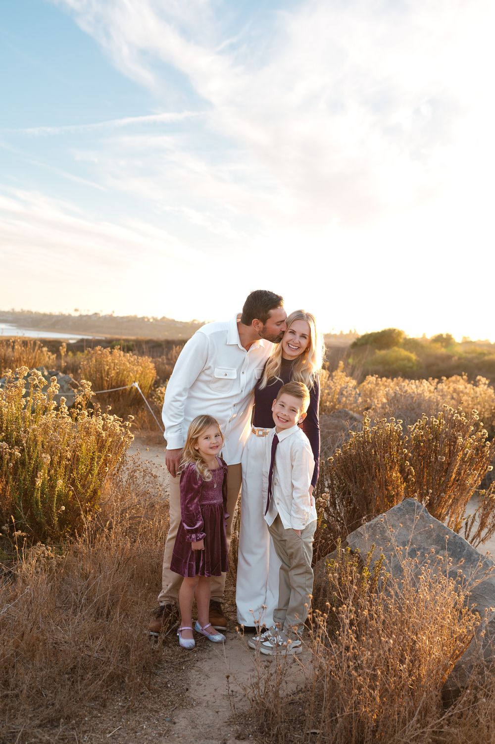 Heartwarming family portraits capturing genuine smiles, love, and connection. Natural, candid, and timeless memories to cherish forever