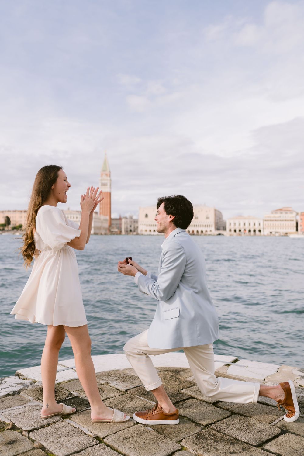 Venice proposal and engagement photographer Alina Indi.