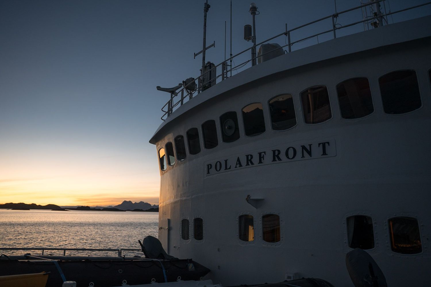 polarfront au lever du soleil