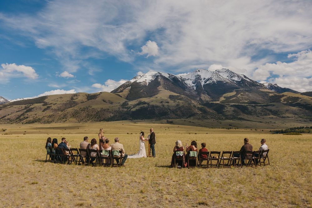 Intimate Wedding overlooking Mountains near Pray Montana capture by local Paradise Valley Wedding Photographer, in Emigrant, Pray, and Chico
