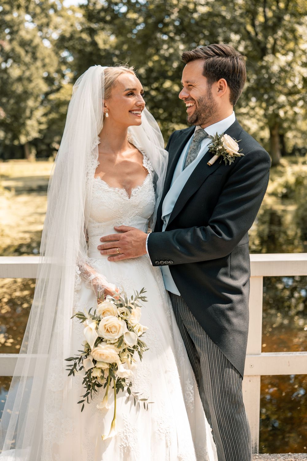 NORFOLK WEDDING PHOTOGRAPHER - ABI VINCENT PHOTOGRAPHY - WEDDING PORTRAITS - CLASSIC WEDDING