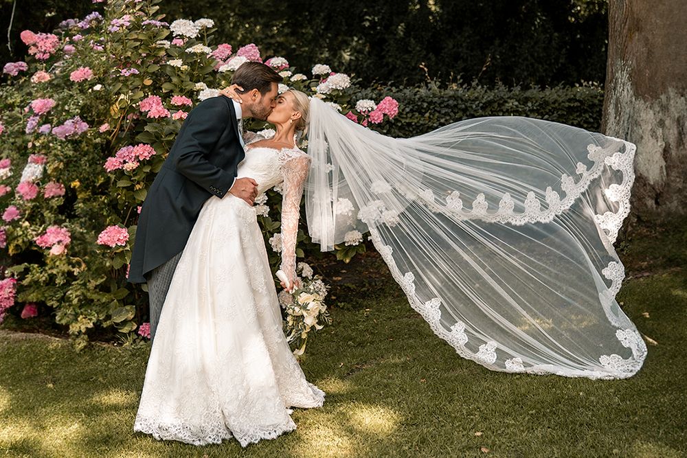 NORFOLK WEDDING PHOTOGRAPHER - ABI VINCENT PHOTOGRAPHY - WEDDING PORTRAITS - ELEGANT WEDDING