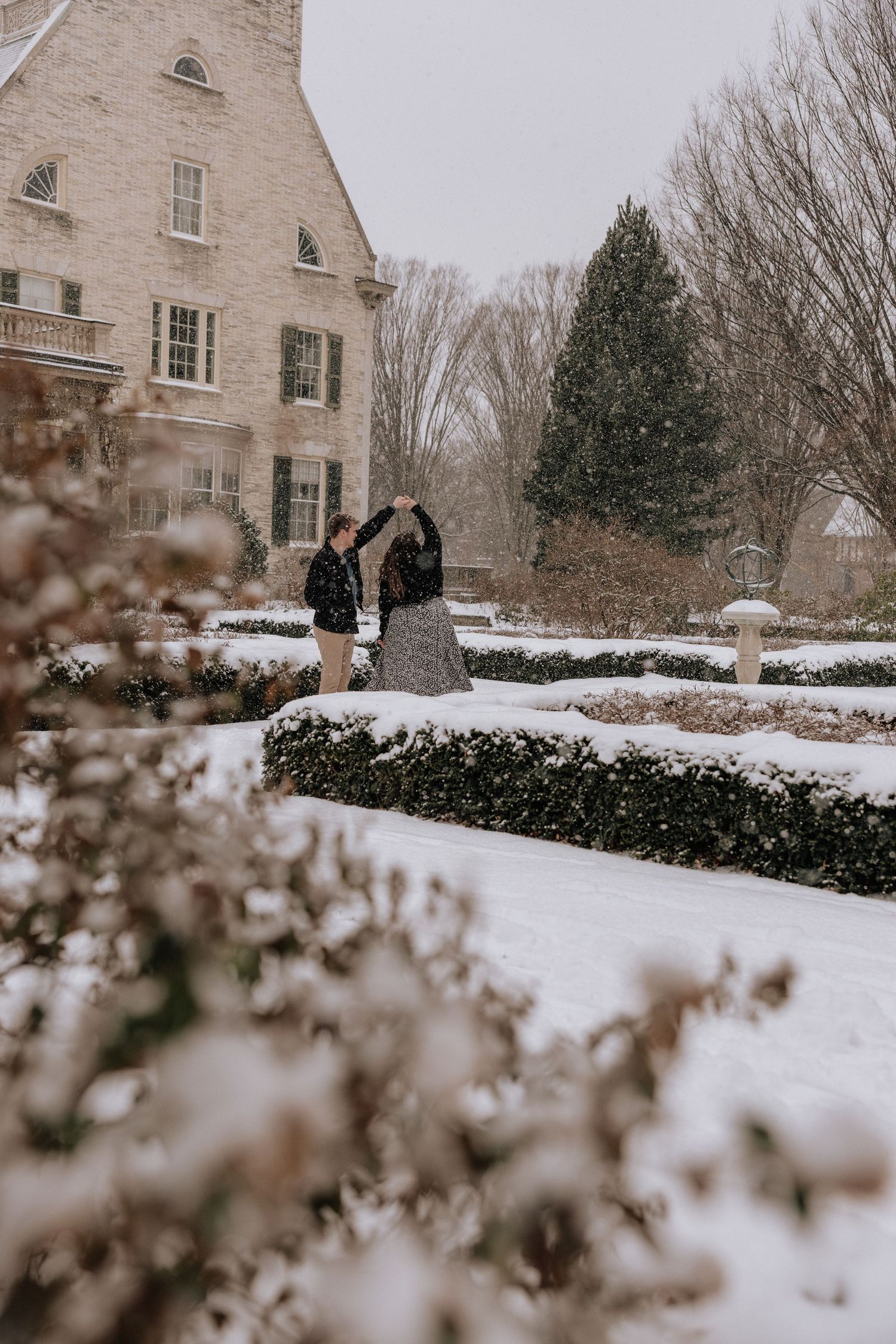 Documentary-style photo of a couple dancing at the Eastman Museum in Rochester, NY