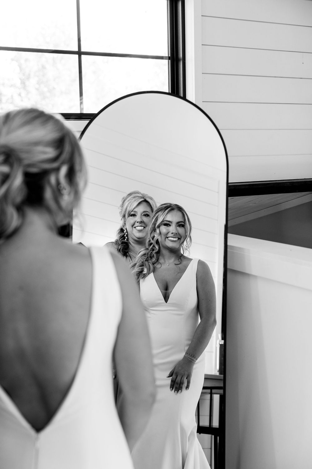 Wedding Photographer in East Tennessee, TN, near Chattanooga, TN and North GA area. Candies Creek Farms, Charleston, TN