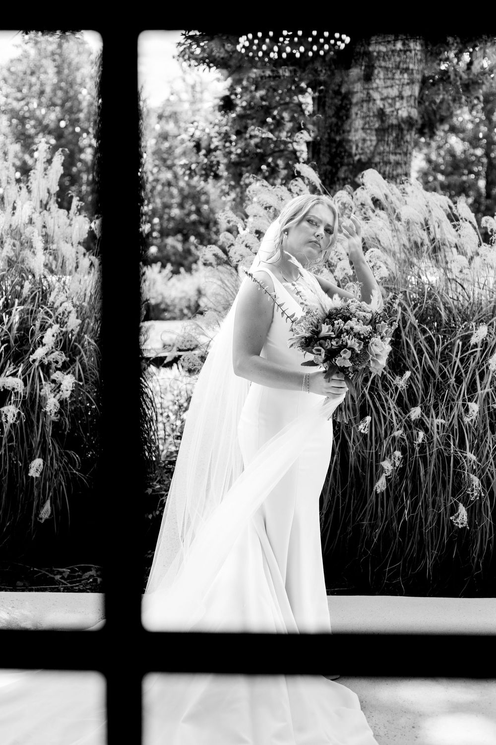 Wedding Photographer in East Tennessee, TN, near Chattanooga, TN. Near Chattanooga. Candies Creek Farms, Charleston, TN
