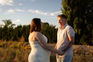 Nikolina Photography, capturing beautiful maternity photos.