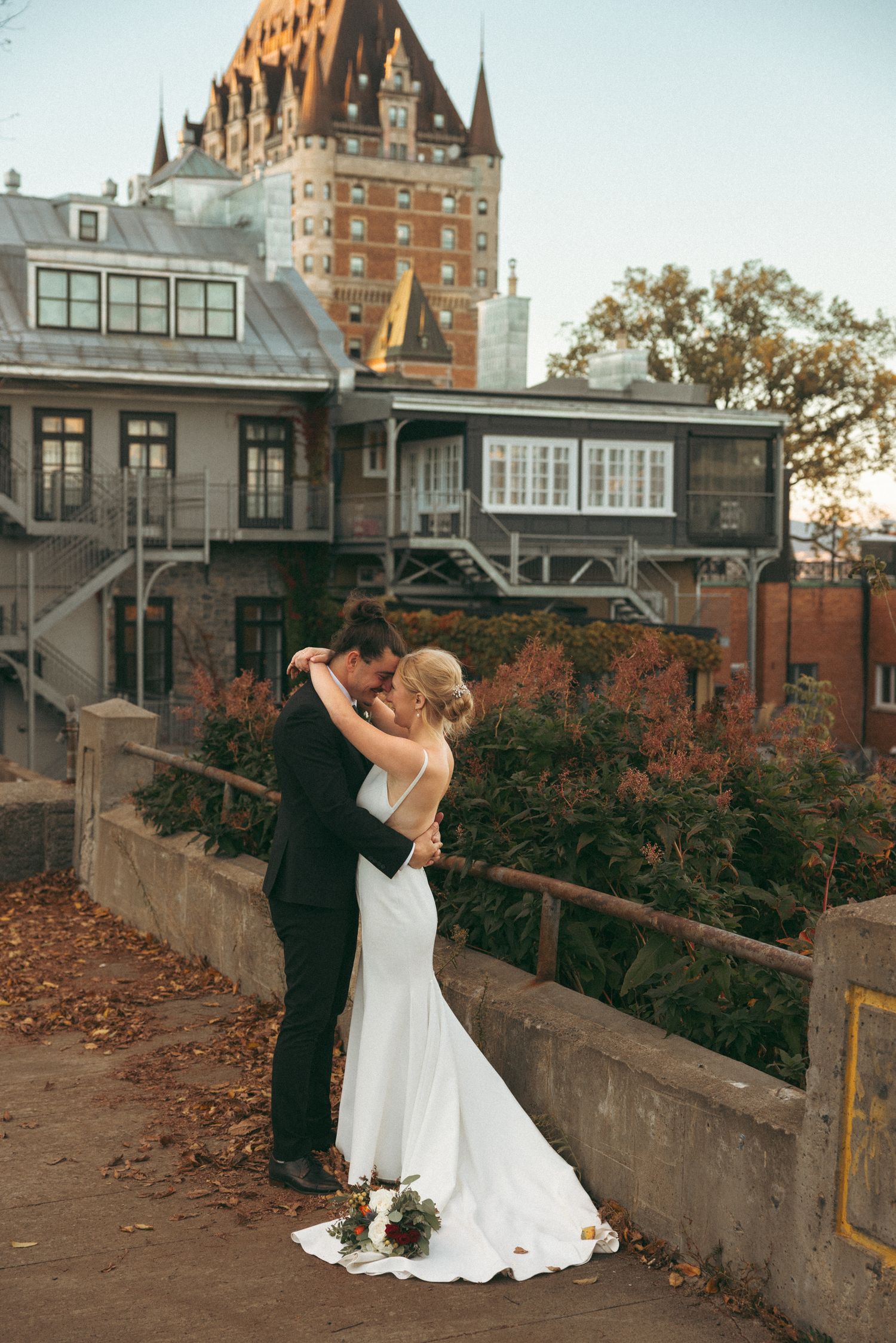 Sunset moment during an elopement experience in Quebec.