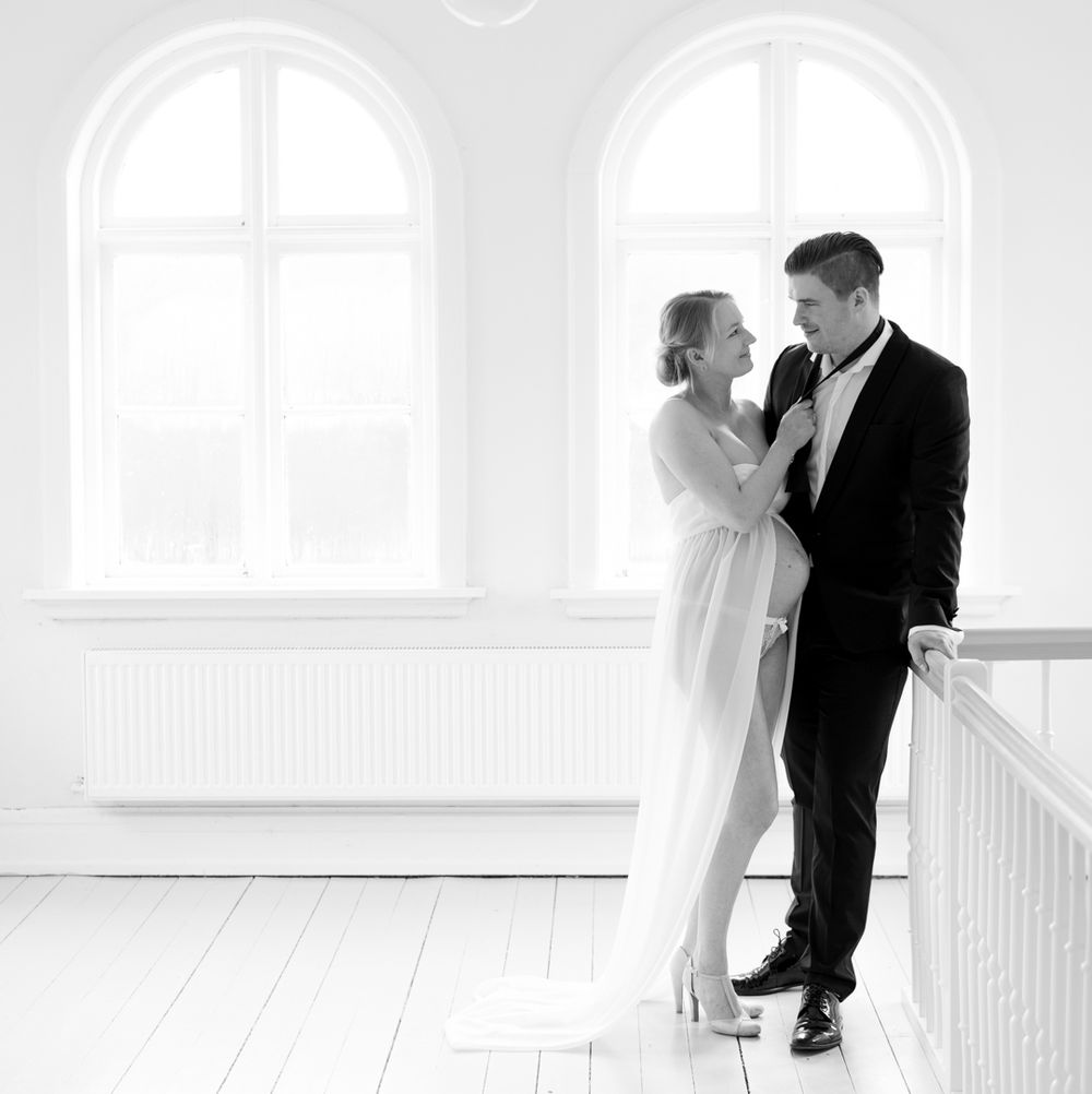 fotograf Hjørring Kristian Bast foto af gravid bryllupsbilleder reklamefoto samt fotos til livets store øjeblikke fotostudie i Hjørring