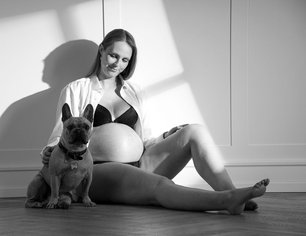 gravid foto i det store fotostudie Markedsgade i Hjørring fotografering af fotografen familie og bryllup fotografering ude og inde