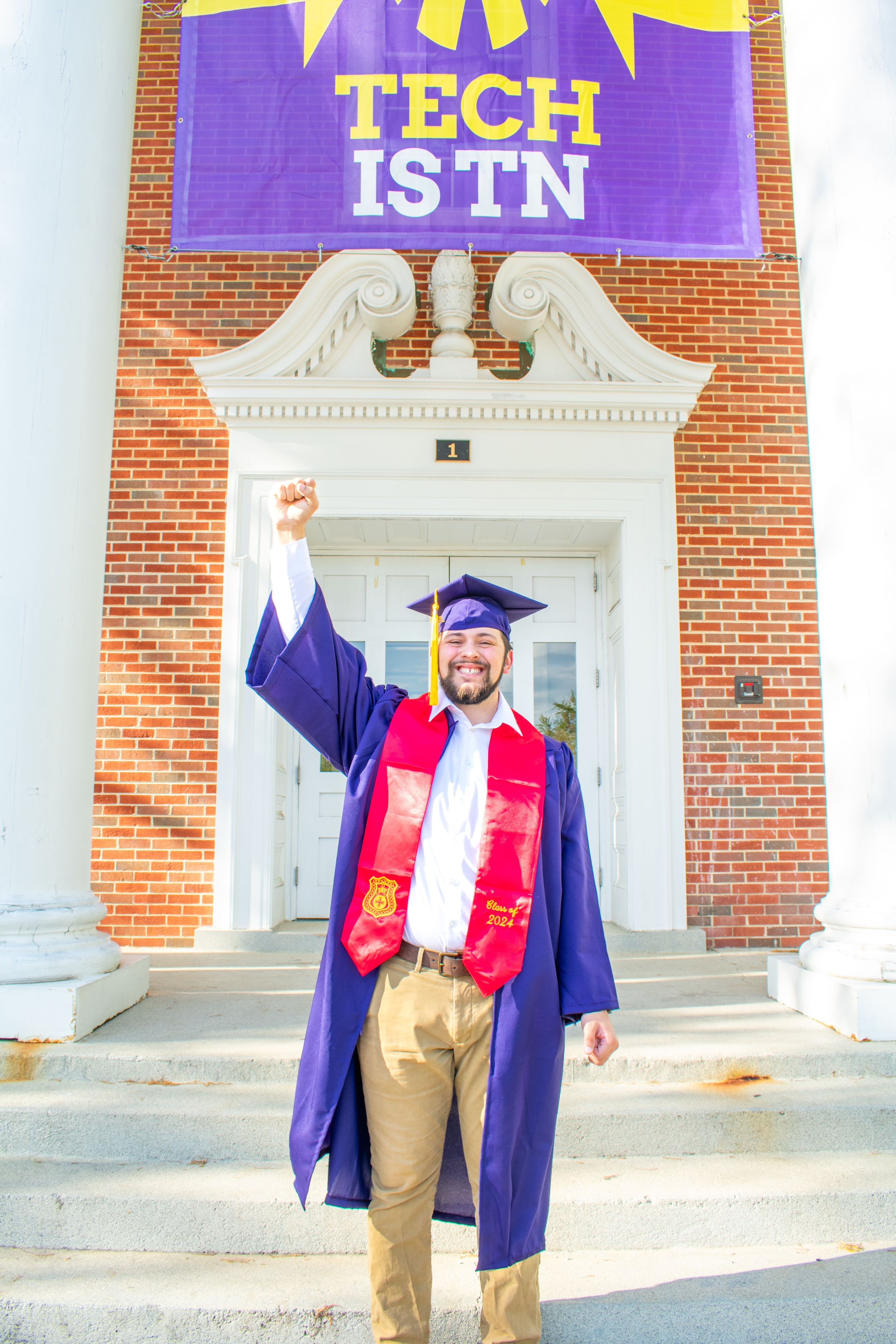 Knoxville Senior Photographer
Courtney Haskins
Courtney Renee Images
Tennessee Tech Graduation Photos
Tennessee Tech Senior Photos