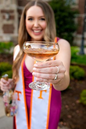 Knoxville Graduation Photographer, Knoxville Senior Photographer, University of Tennessee Graduation Photographer, Courtney Renee Images