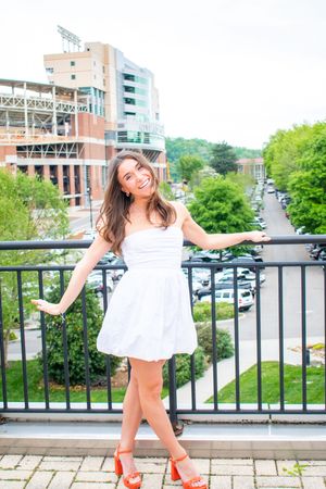 Knoxville Senior Photographer
Courtney Haskins
Courtney Renee Images
UTK Graduation Photos
University of Tennessee Photos
