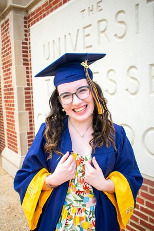 University of Chattanooga Senior Photographer, Knoxville Graduation Photographer, Tennessee Senior Photographer
