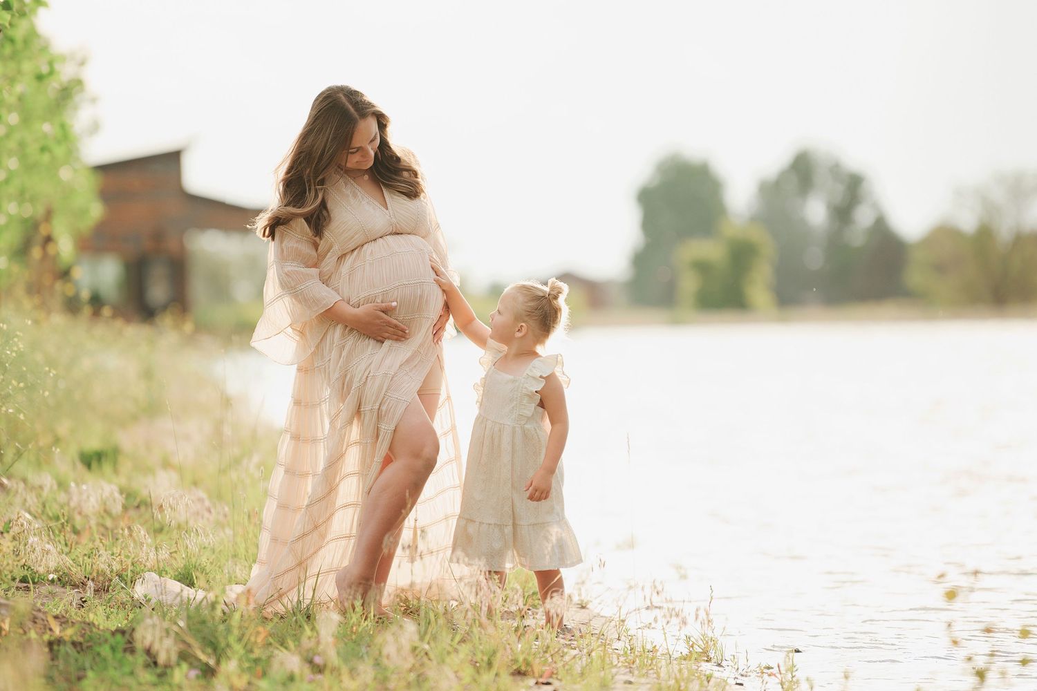 Maternity Photos at a Lake in Idaho Falls ShutterGirl Maternity Photographer Idaho Falls Emotive Photographer
Custom Maternity Photography