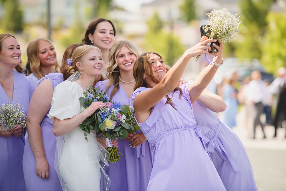 Idaho Falls wedding photographer ShutterGirl   bride with girls at Pocatello Idaho temple