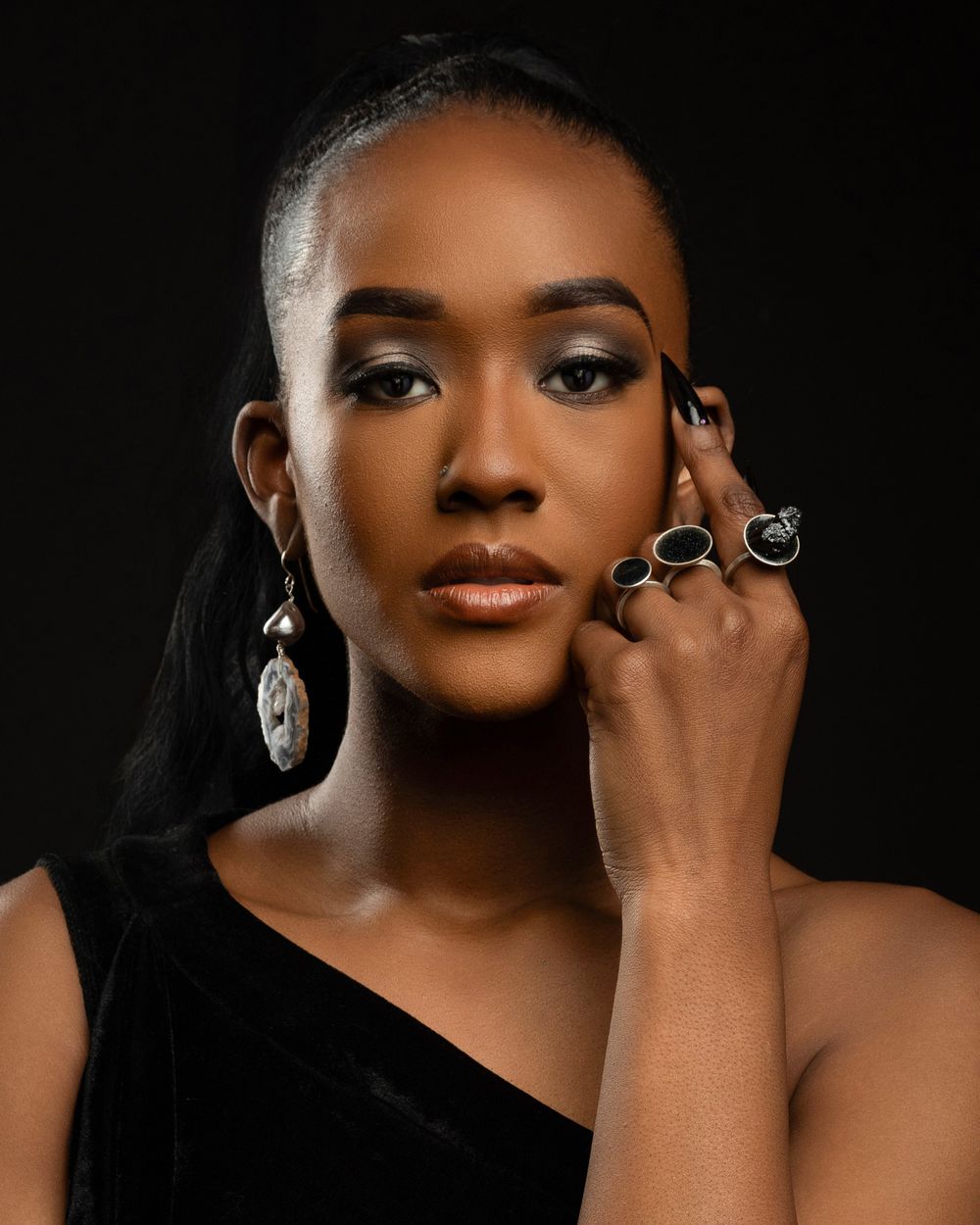 A branding photo of a jewelry artist.