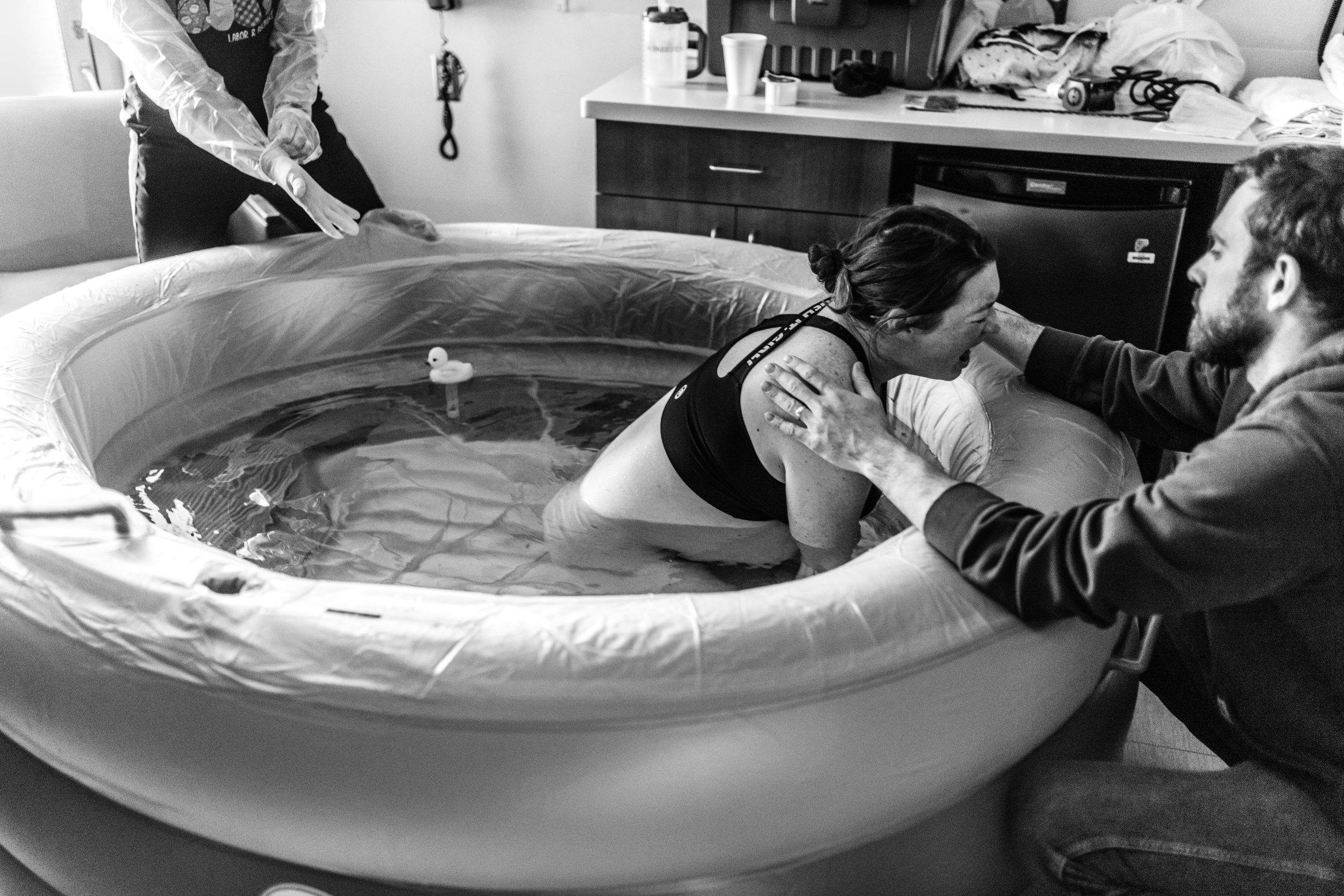 Waterbirth in Fort Wayne Indiana with Tiffany Bergamino Photography