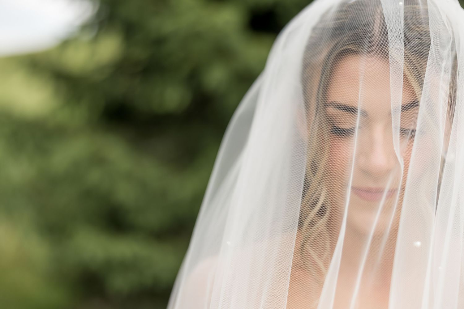 red barn inn wedding photographer and videographer team