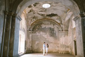 Luxury editorial destination wedding photographer in Antigua Guatemala