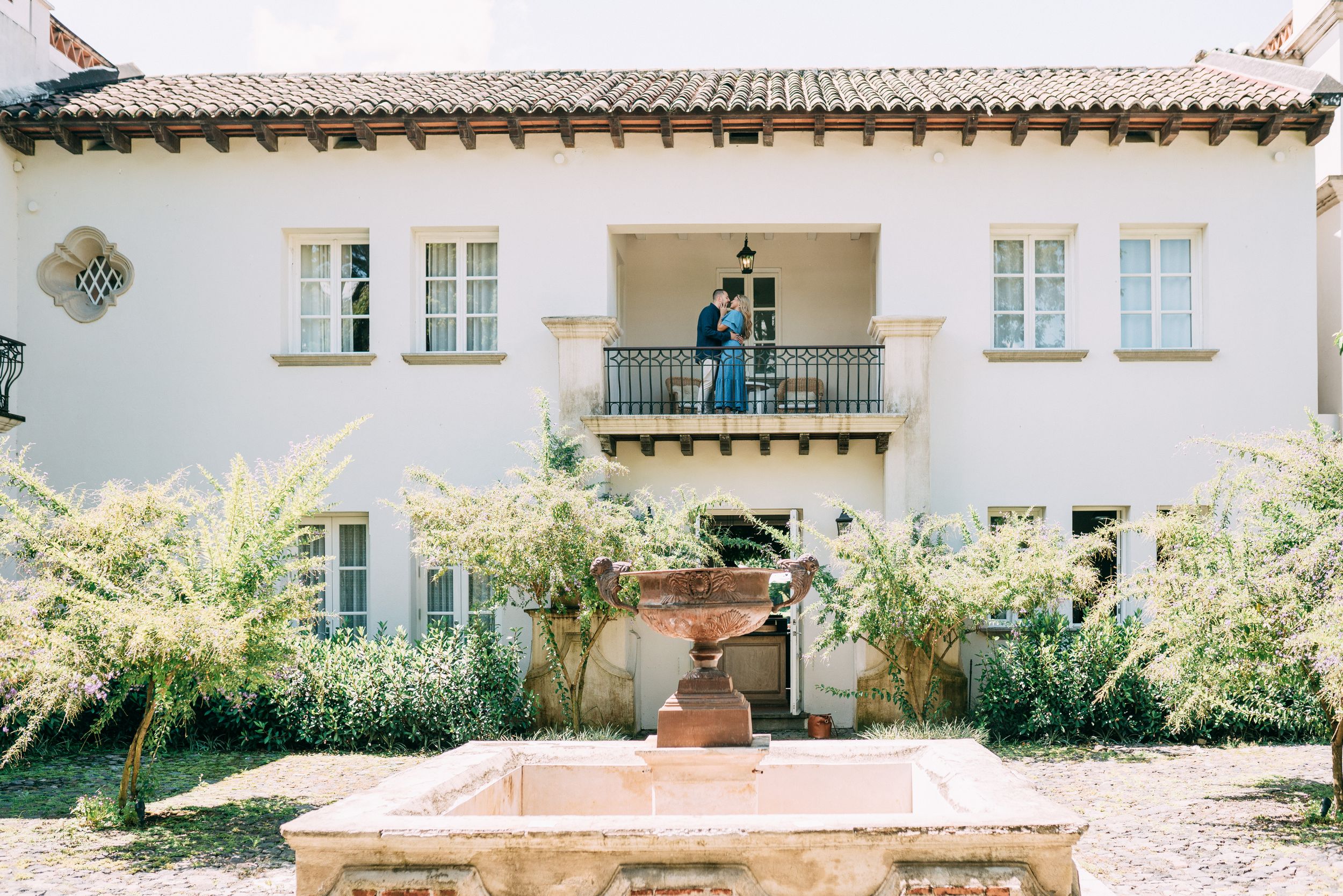 Luxury editorial destination wedding photographer in Antigua Guatemala