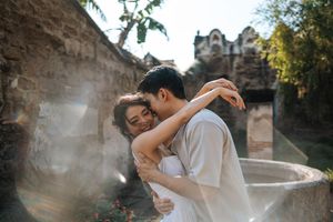 Luxury editorial destination wedding photographer in Antigua Guatemala