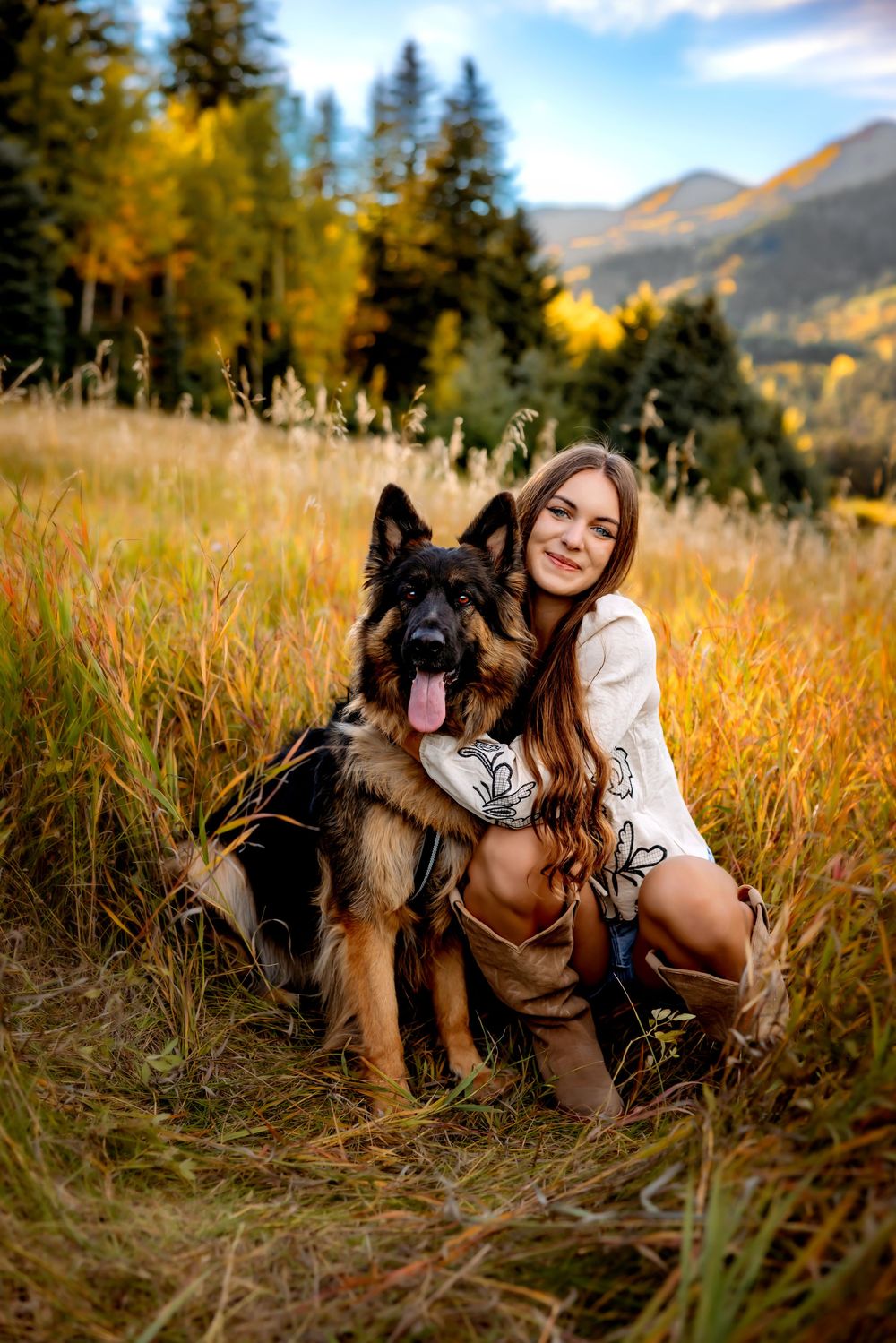 A German Shepherd and senior session, Lake Isabel, Pueblo Photographer, Senior Photography