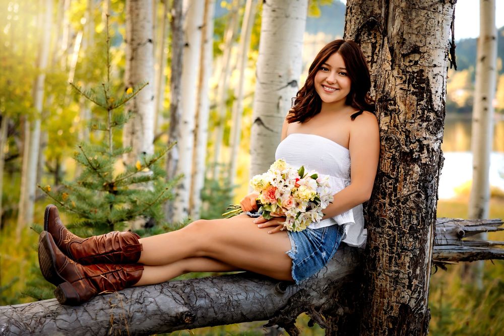 Autumn wedding photo session in a golden aspen forest with rustic details and natural lighting. Senior Pueblo Photographer