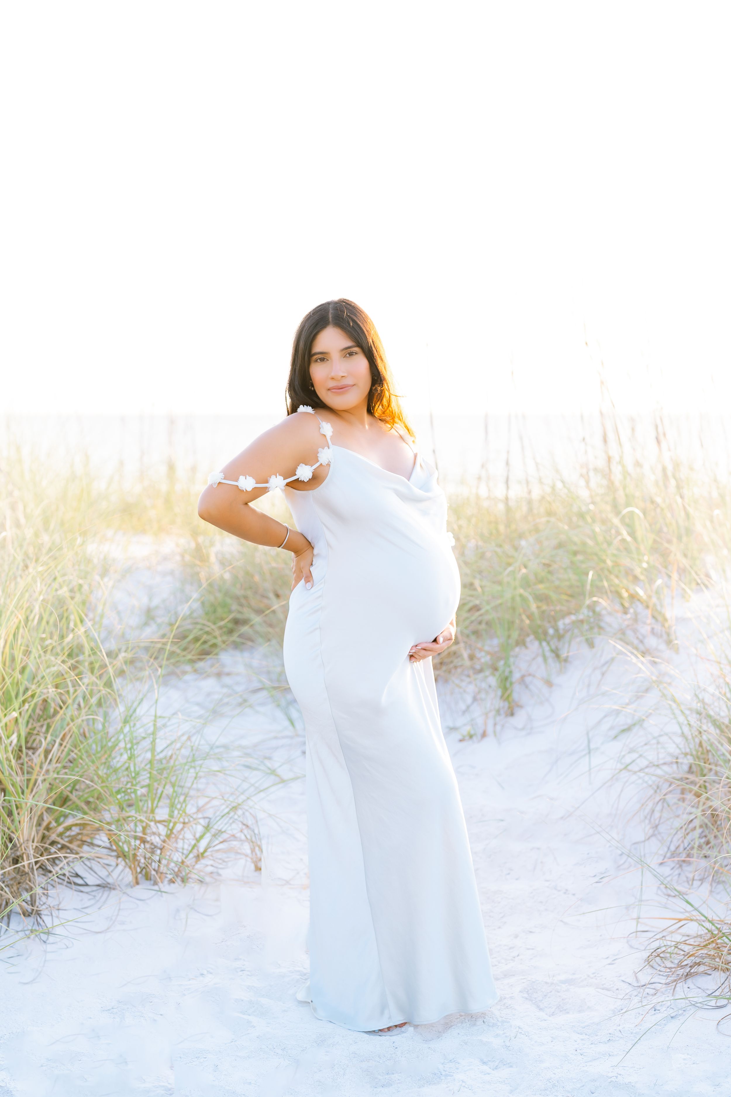 maternity photography in Tampa bay florida, st. Pete beach at golden hour, mom romantic pregnancy