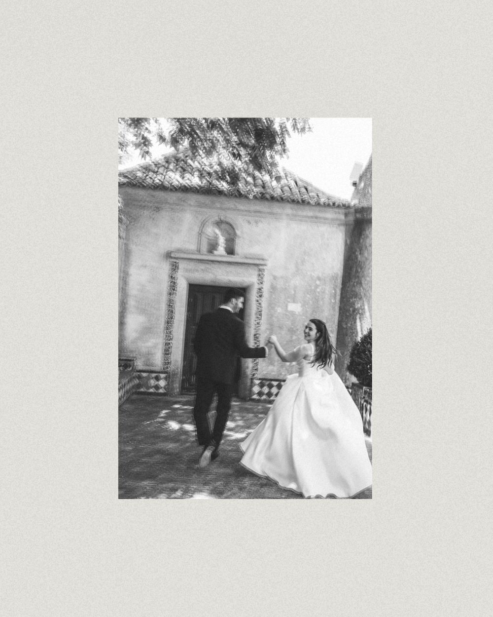 Black and white bride and groom portrait at Palácio da Bacalhôa Portugal