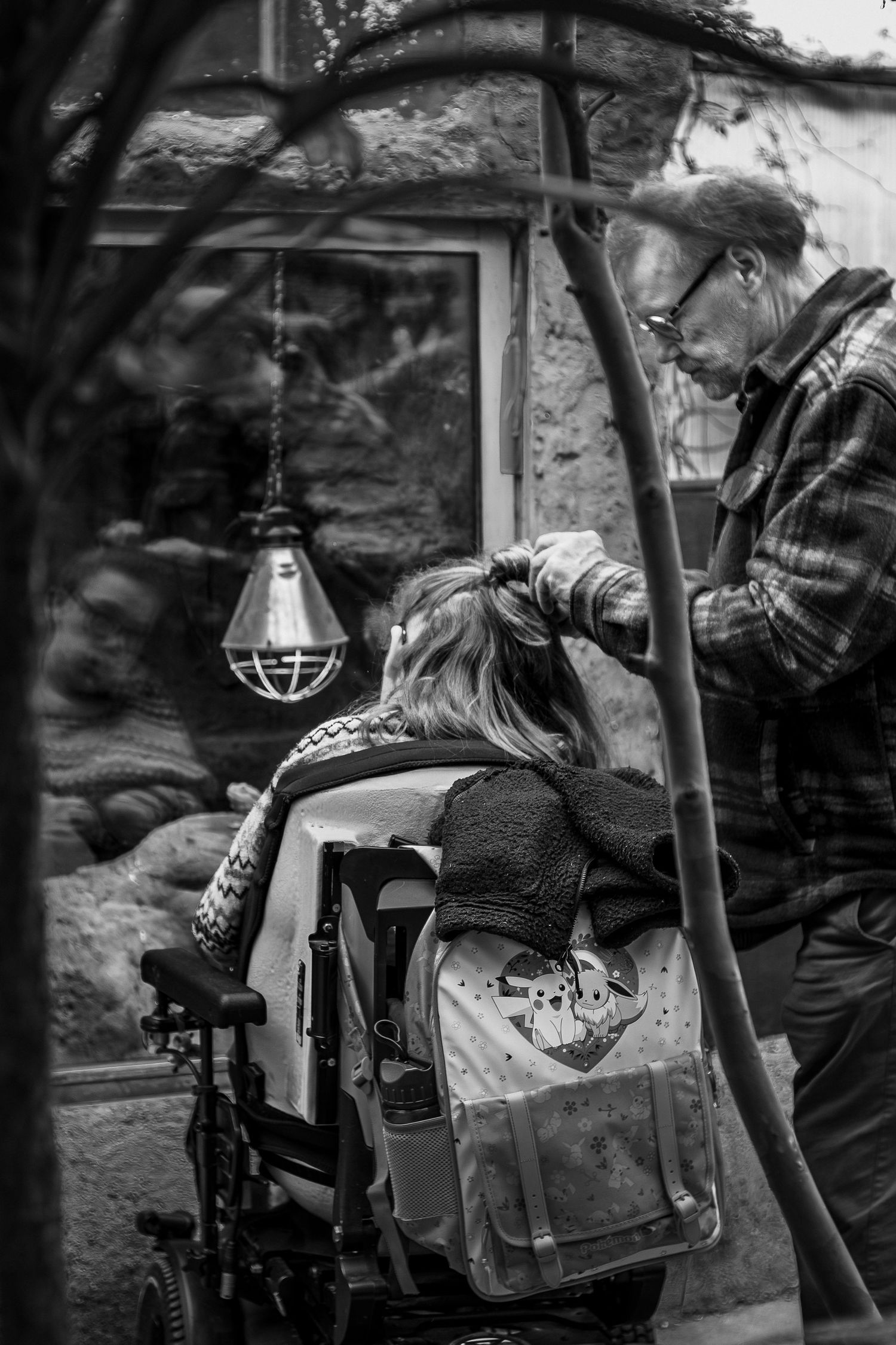 Reportagefoto vader en dochter in dierentuin