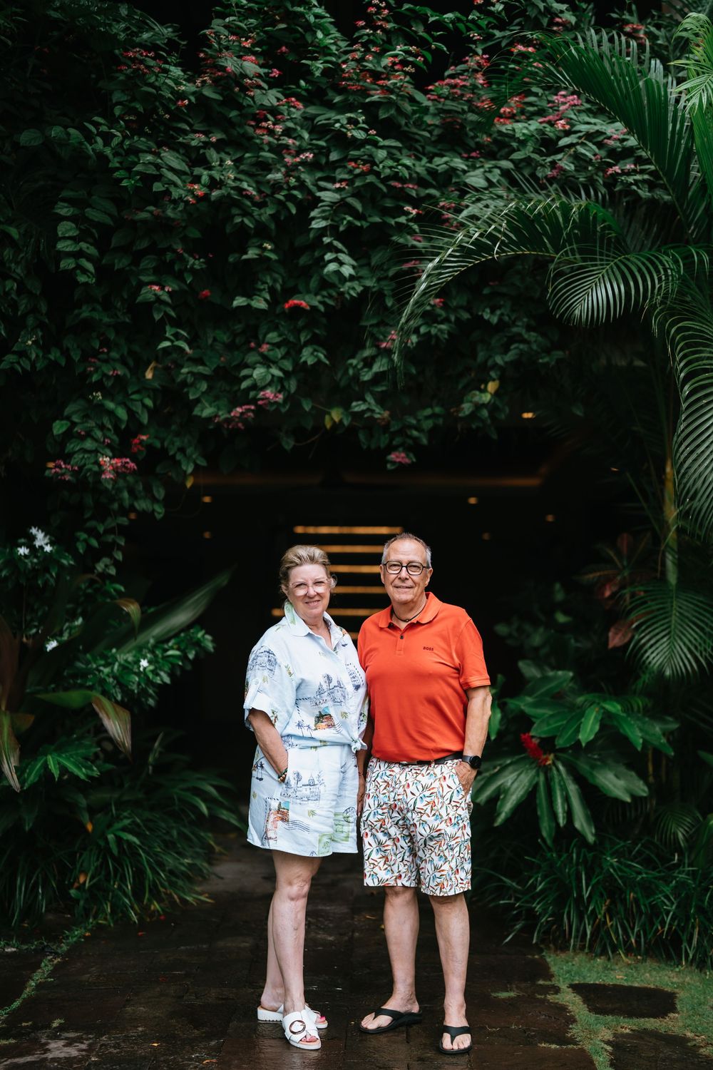 Romantic couple photography services in Bali.