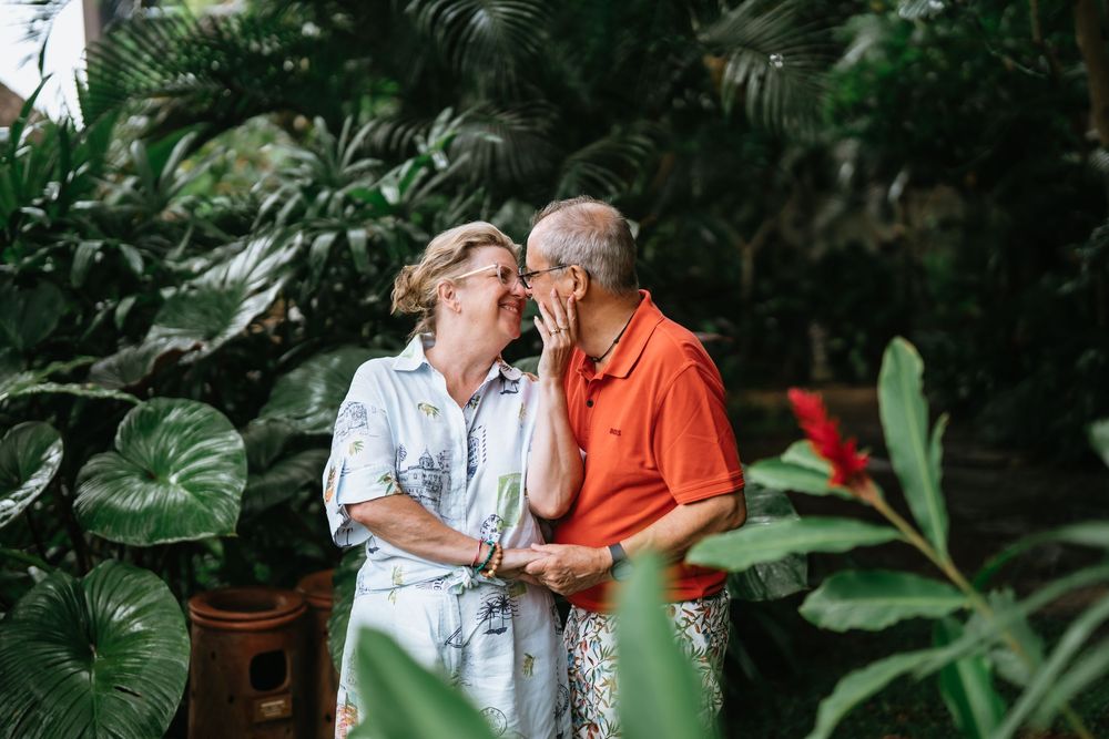 Romantic couple photography services in Bali.