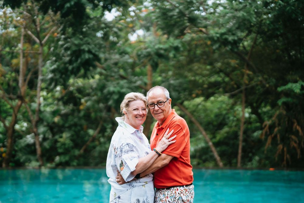 Romantic couple photography services in Bali.