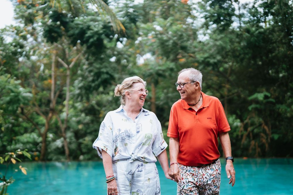 Romantic couple photography services in Bali.
