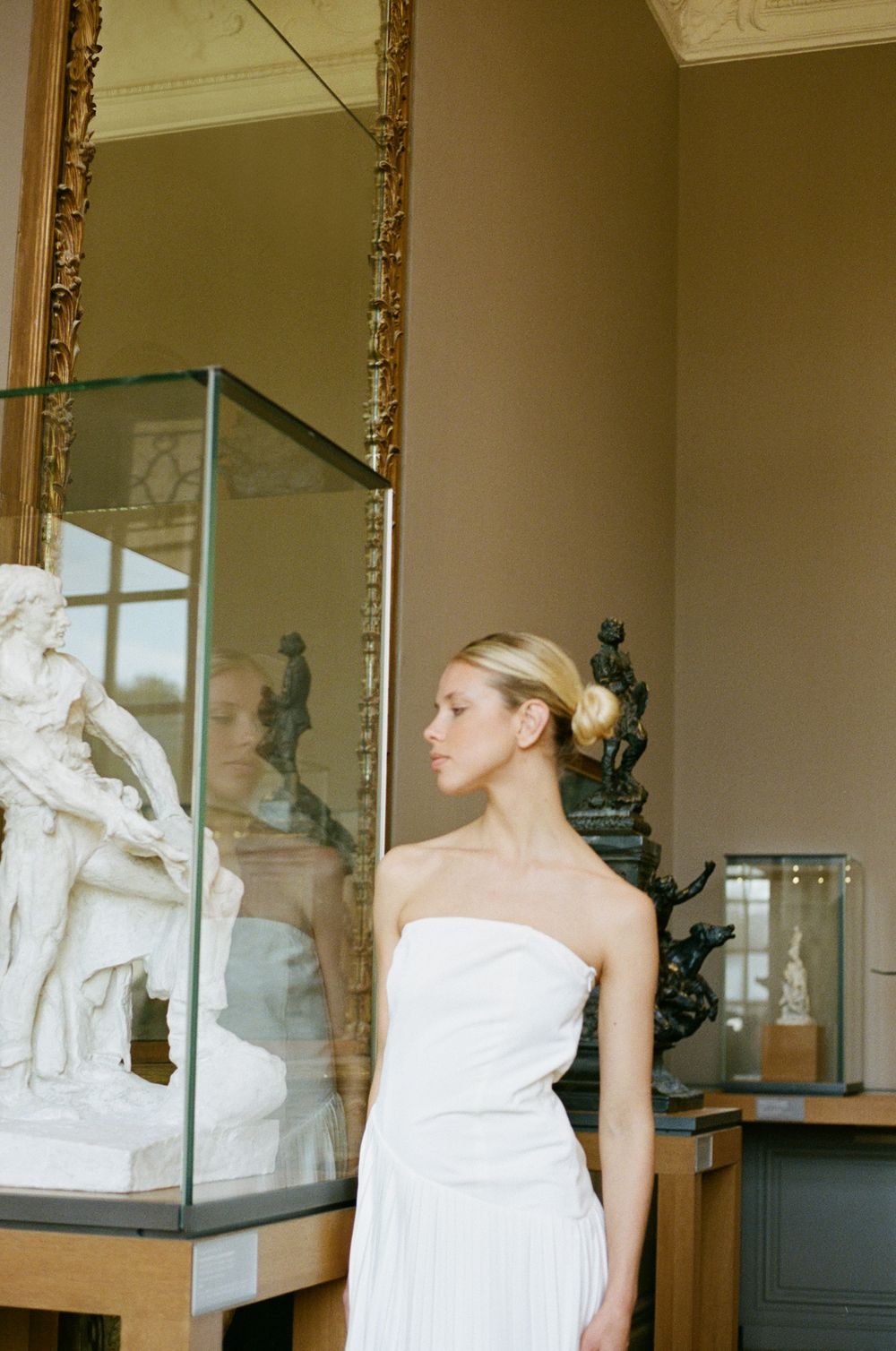 "Film wedding photos at Musée Rodin, Paris photoshoot locations, and the perfect museum backdrop for your Paris wedding."