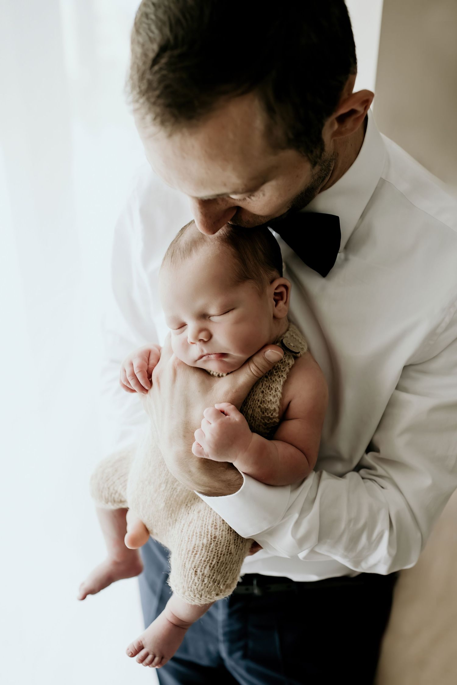 lifestyle newborn photographer cambridgeshire