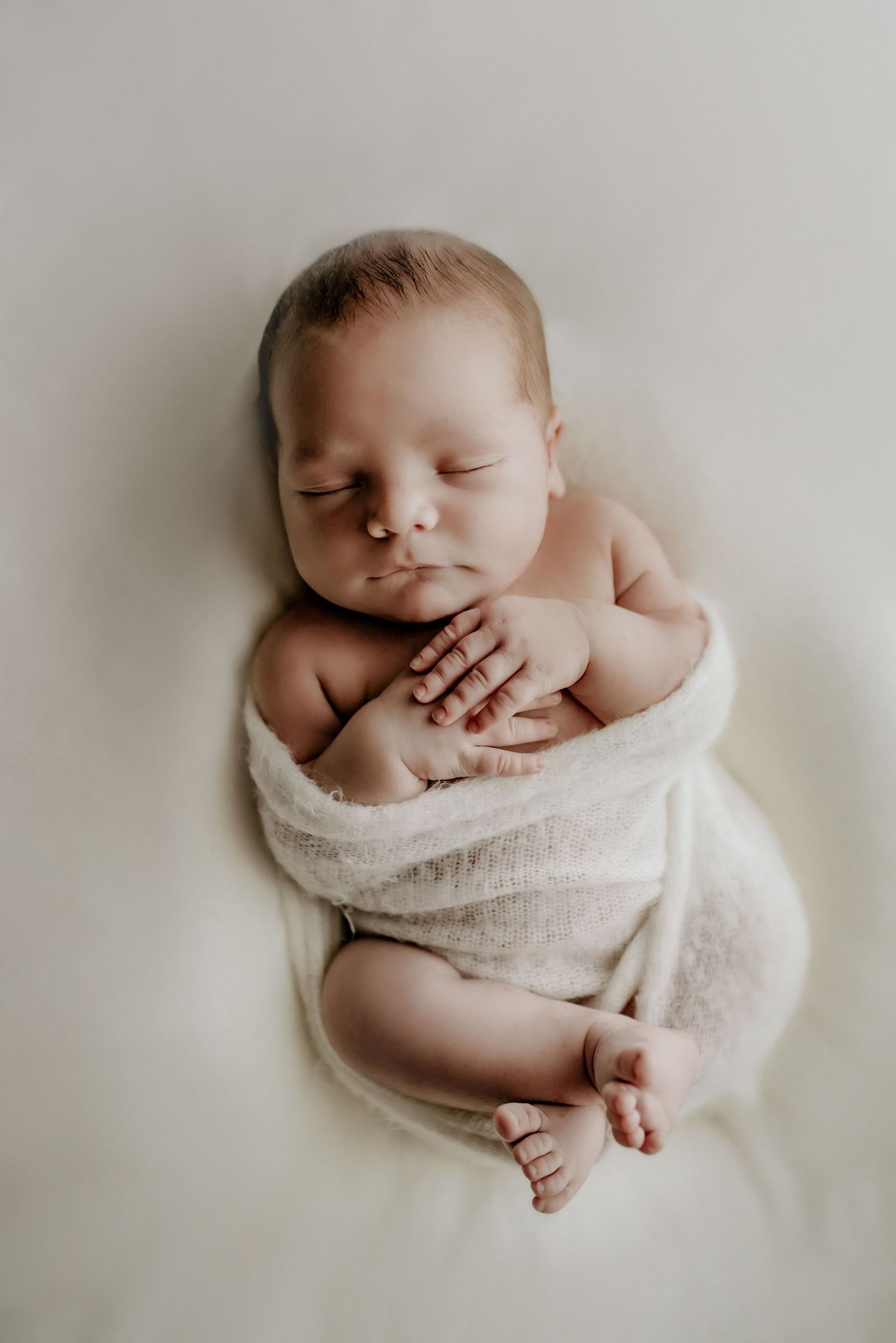 lifestyle newborn photographer cambridgeshire