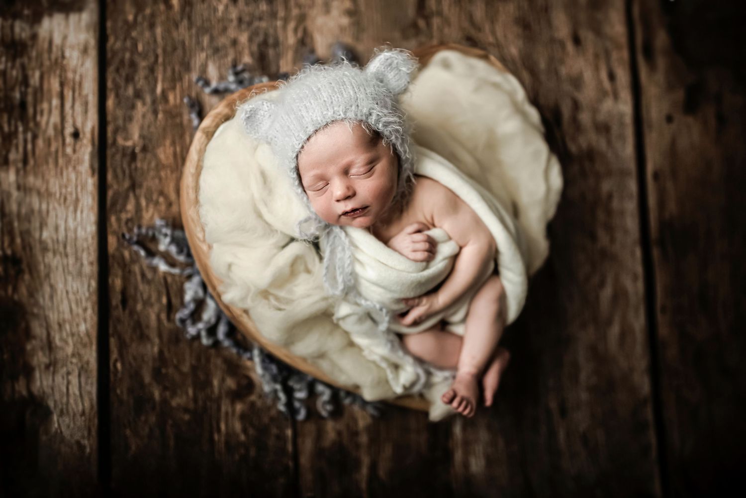 newborn-photographer-cambridgeshire